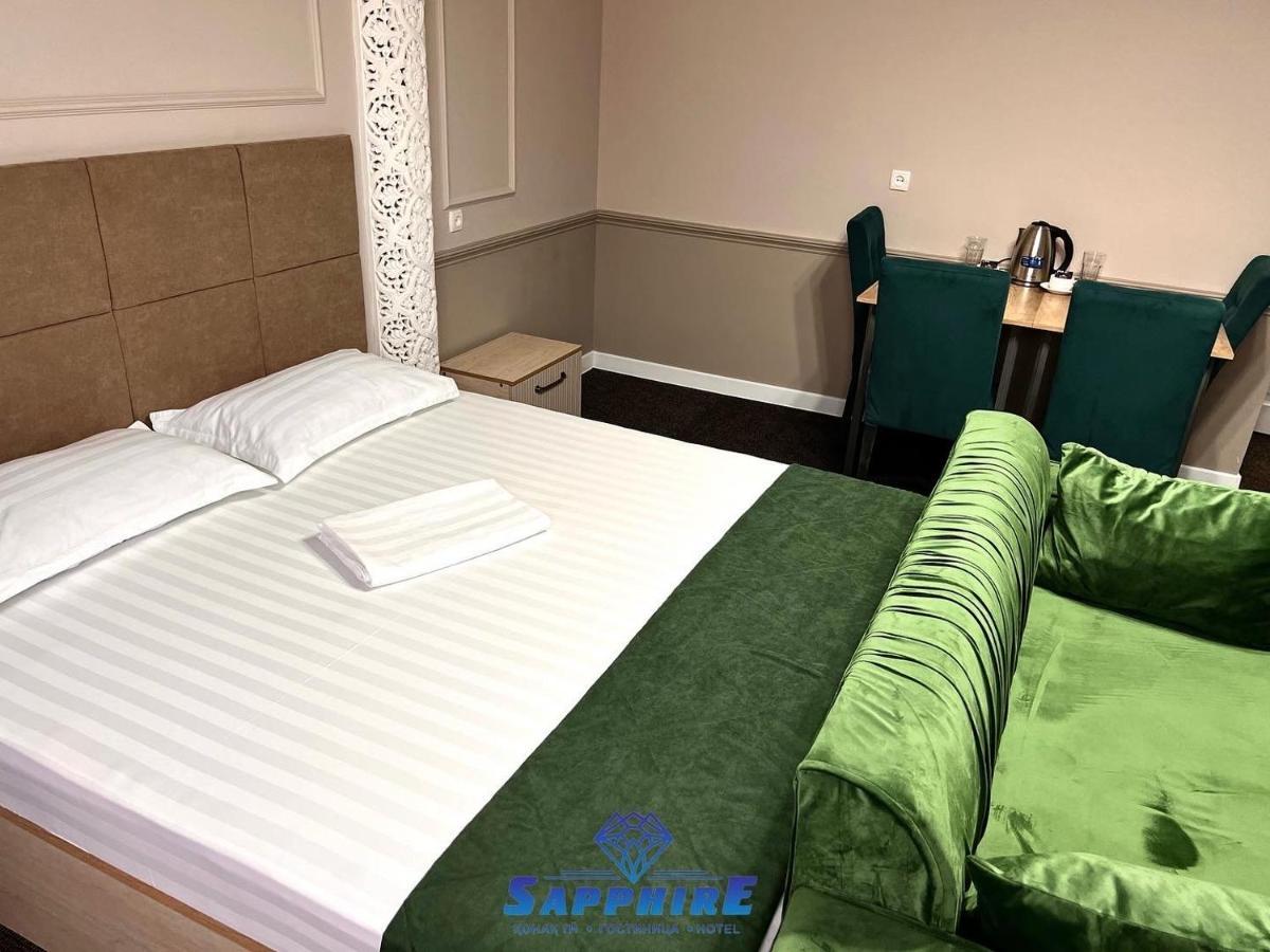 Sapphire Hotels Taras Exterior foto